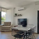 Deniz Manzaralı, Plaja 100 Metre, Luks 2