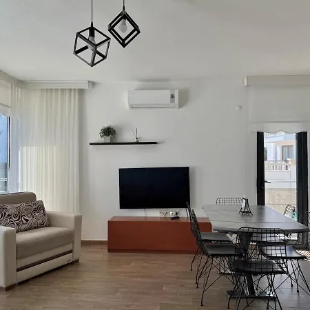 Deniz Manzarali, Plaja 100 Metre, Luks 2 Apartamento
