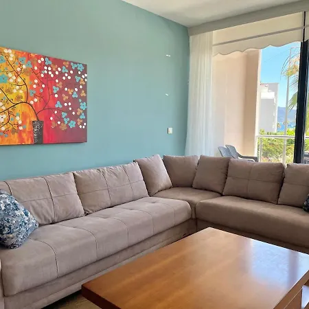 Deniz Manzarali, Plaja 100 Metre, Luks 2 Apartment *