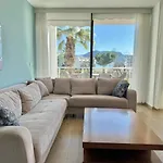 Deniz Manzarali, Plaja 100 Metre, Luks 2 Διαμέρισμα